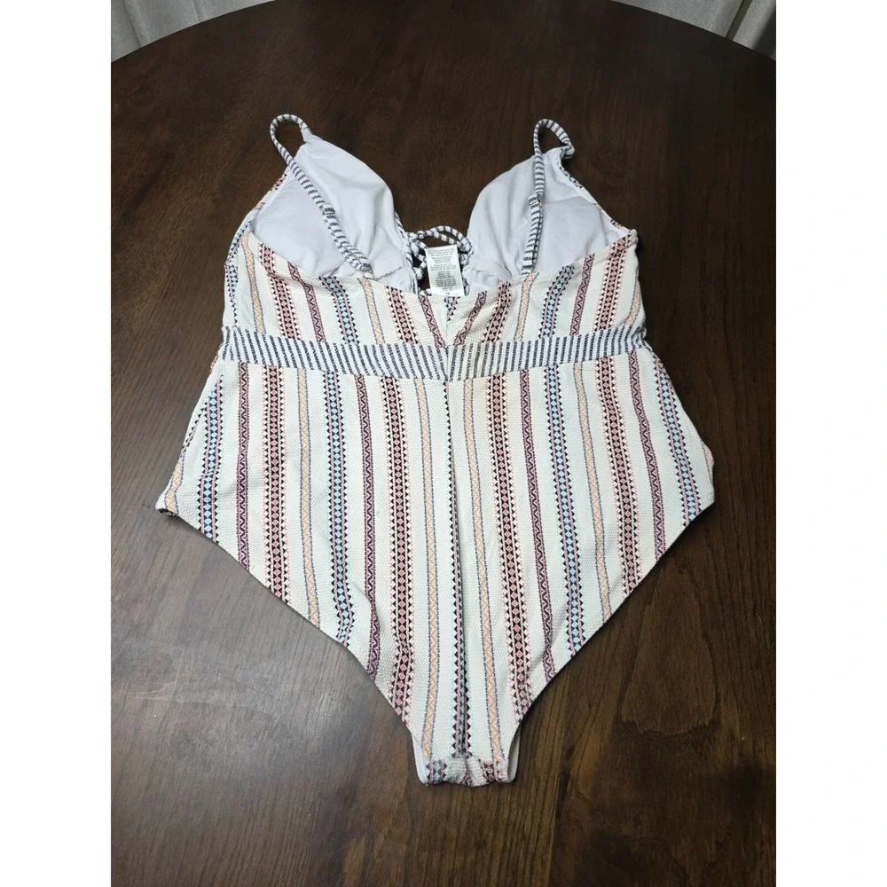 Jessica Simpson Aztec Boho Front Lace-Up One-Piece Swimsuit Size.  XL H3